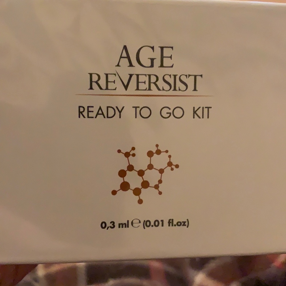 Farmasi Age Reversist 30 pieces Botox in a Box - Picture 4 of 4